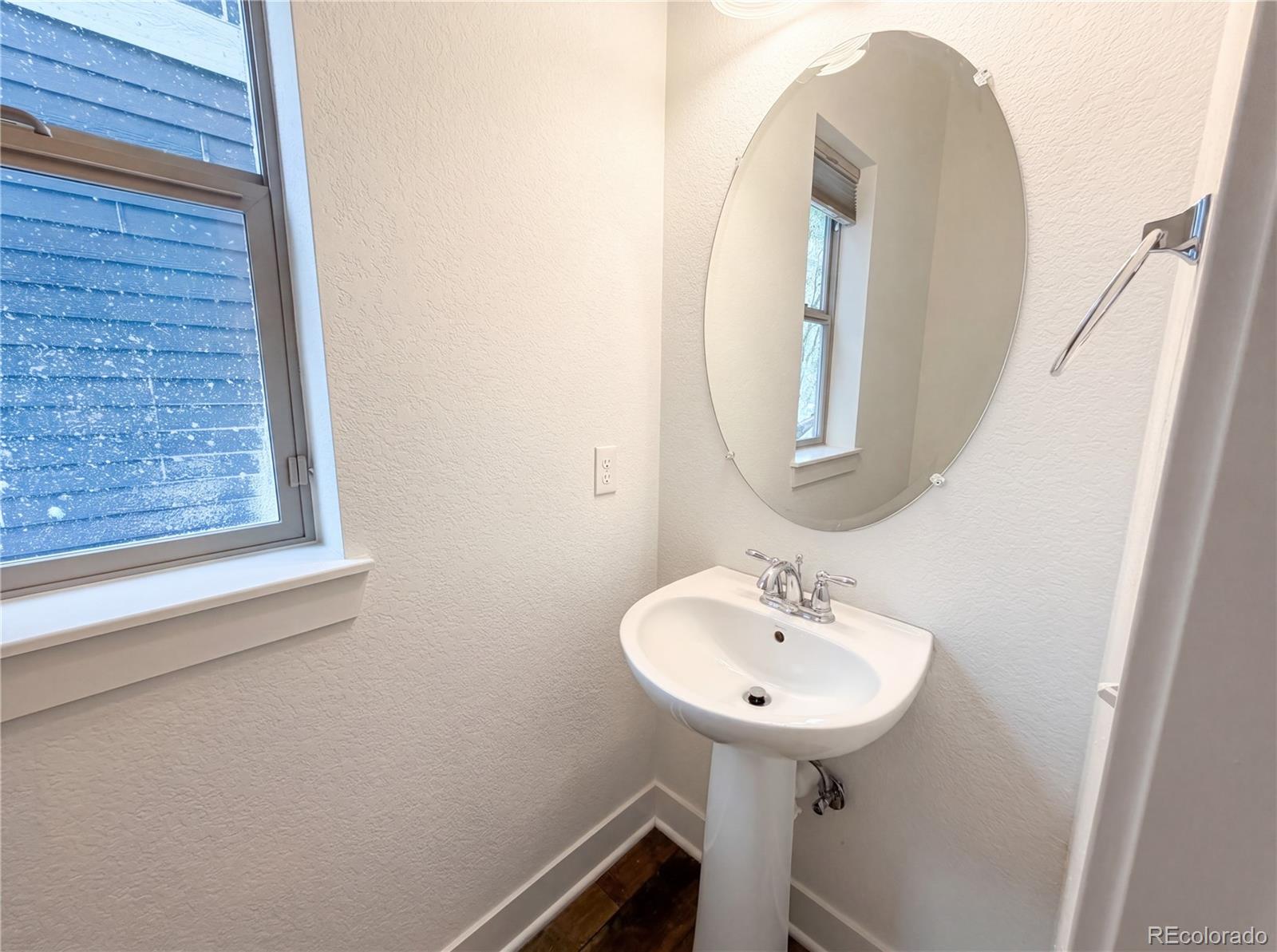 MLS Image #22 for 11466 e 27th avenue,denver, Colorado