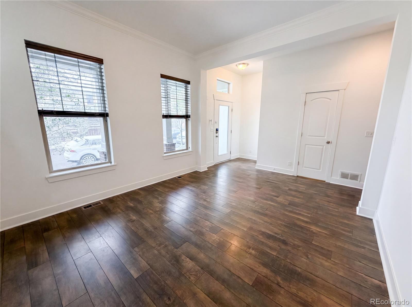 MLS Image #5 for 11466 e 27th avenue,denver, Colorado