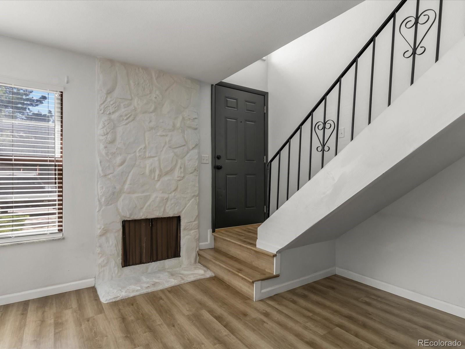 MLS Image #3 for 1284 s crystal way,aurora, Colorado