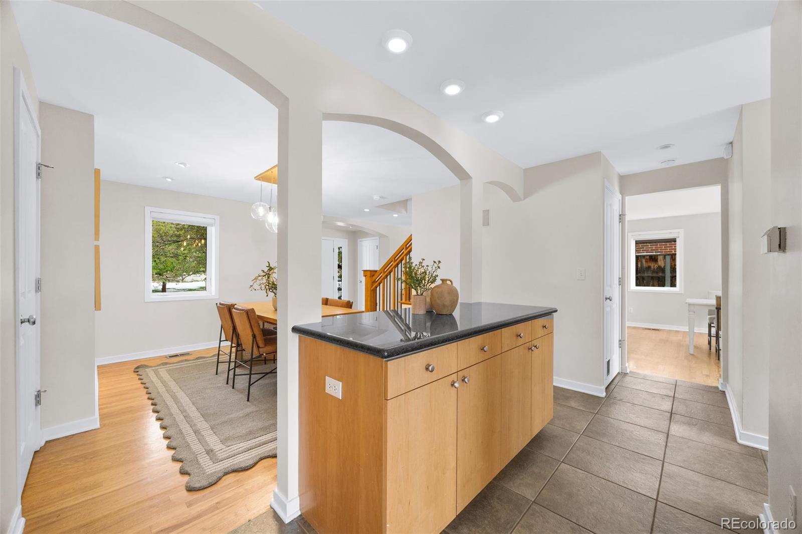 MLS Image #10 for 1941 s fillmore street,denver, Colorado