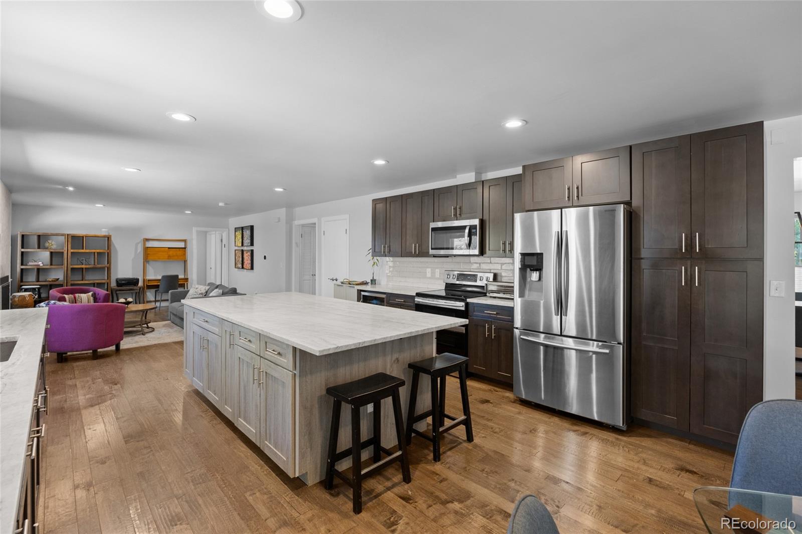 MLS Image #12 for 3941 s hillcrest drive,denver, Colorado
