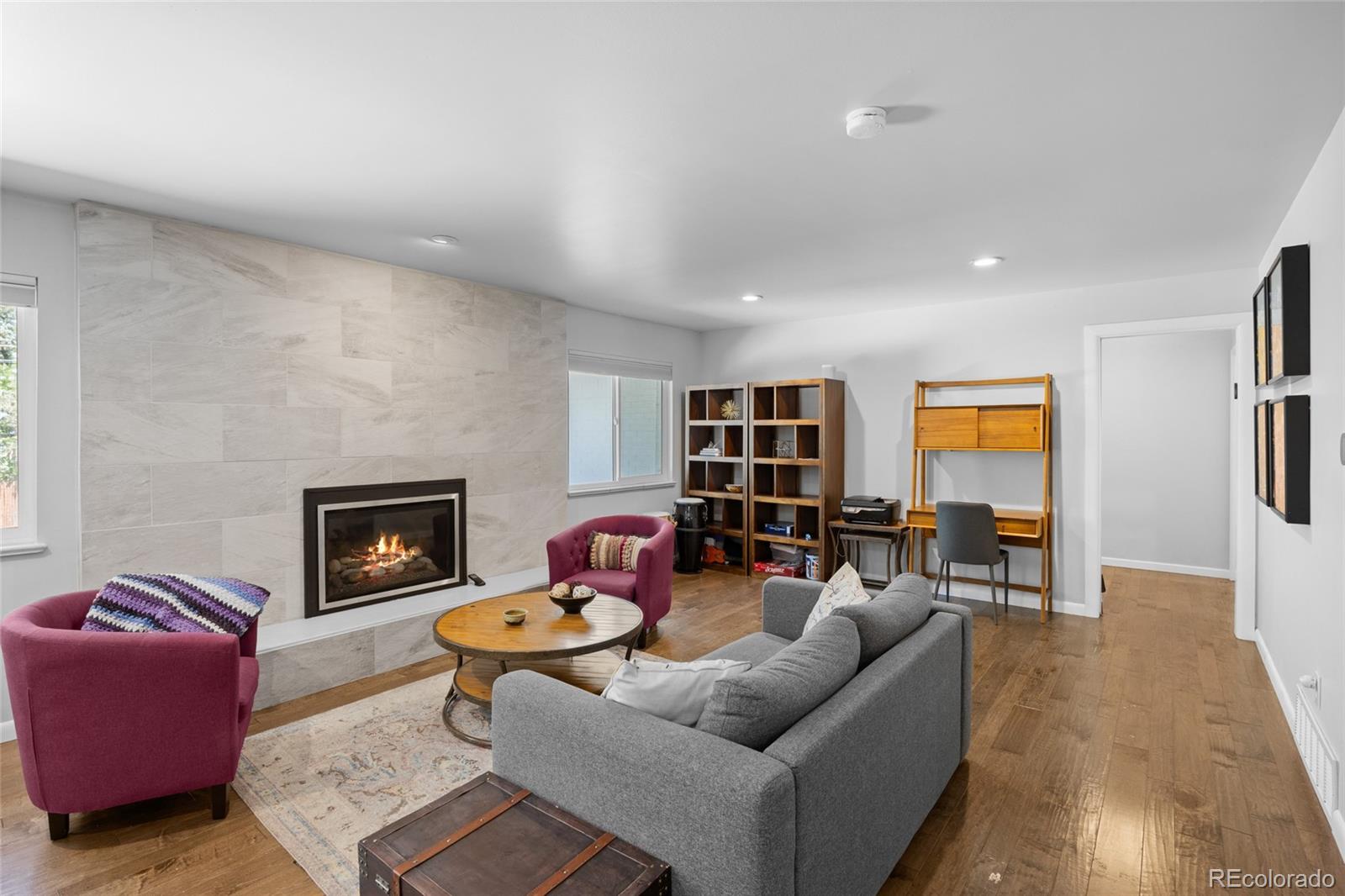 MLS Image #18 for 3941 s hillcrest drive,denver, Colorado