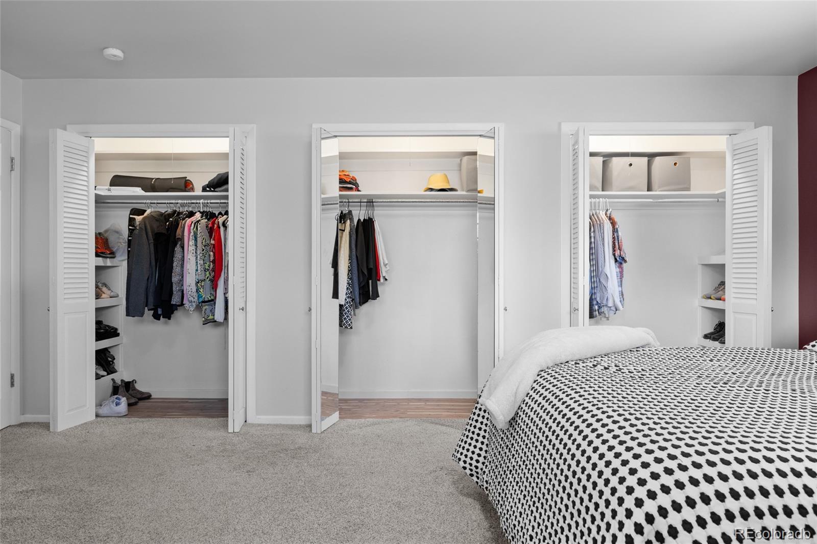 MLS Image #22 for 3941 s hillcrest drive,denver, Colorado