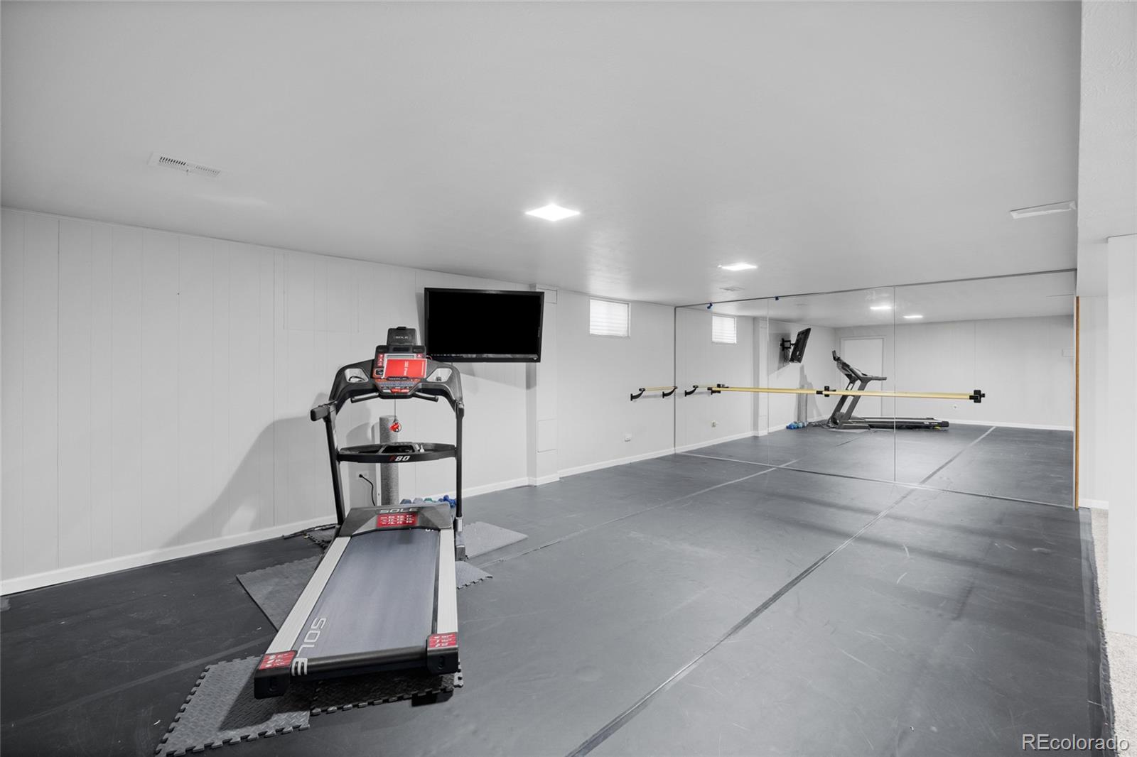 MLS Image #35 for 3941 s hillcrest drive,denver, Colorado