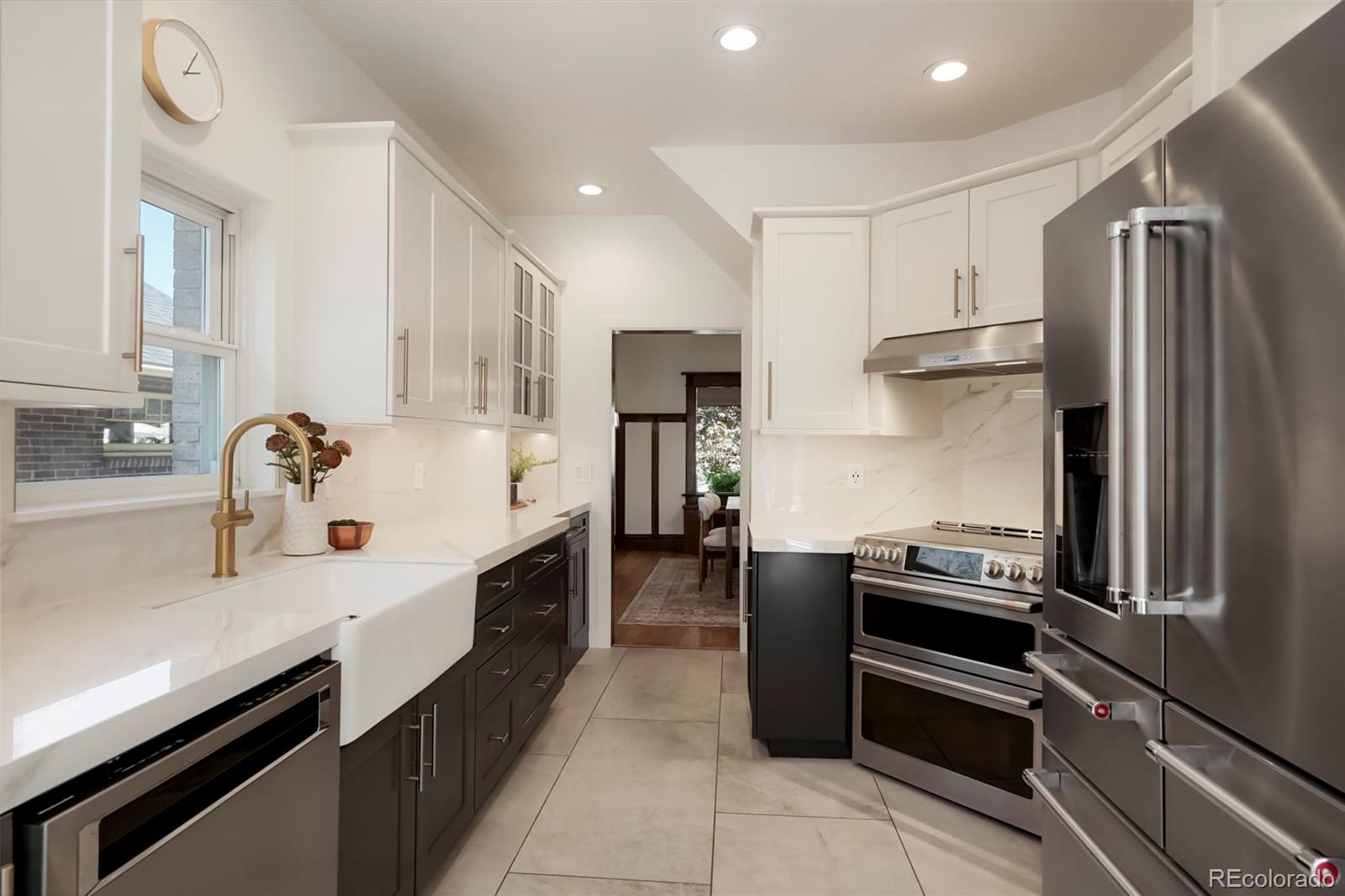 MLS Image #15 for 2379  dahlia street,denver, Colorado