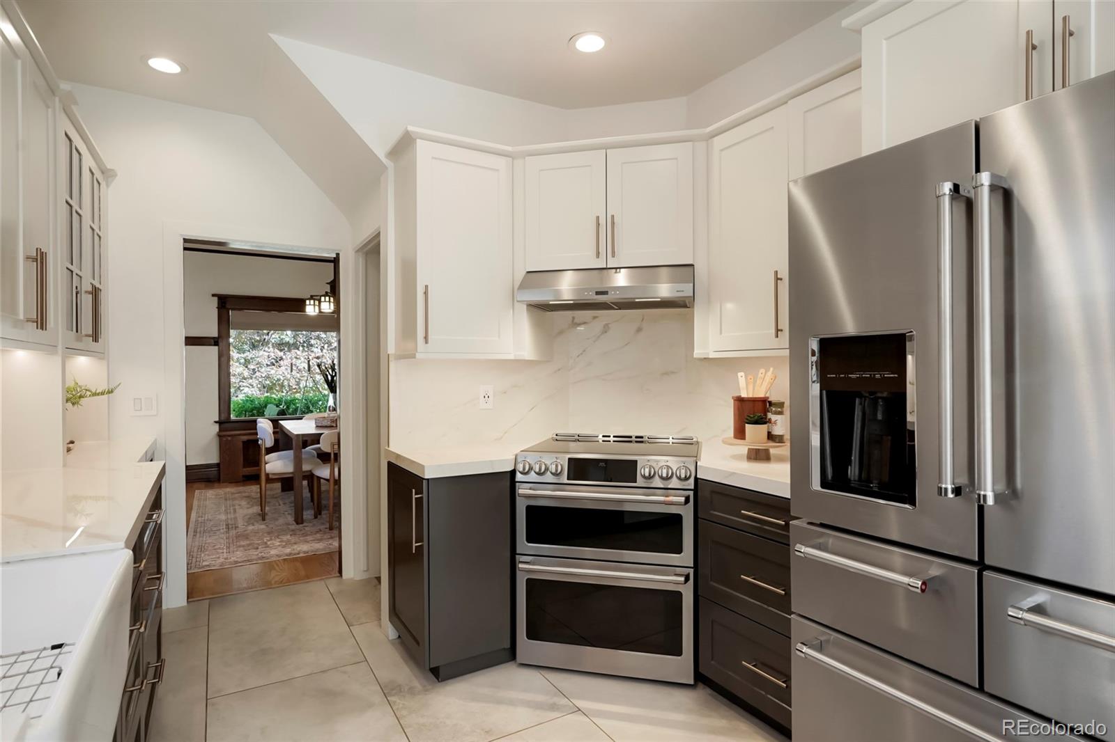 MLS Image #16 for 2379  dahlia street,denver, Colorado