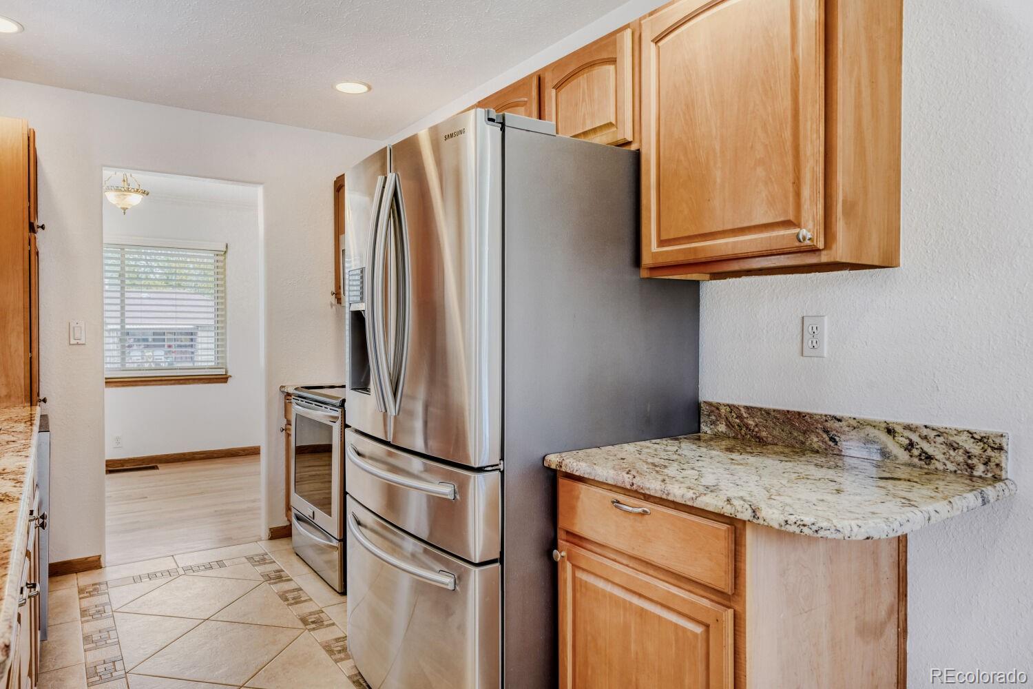 MLS Image #11 for 5896 s lakeview street,littleton, Colorado