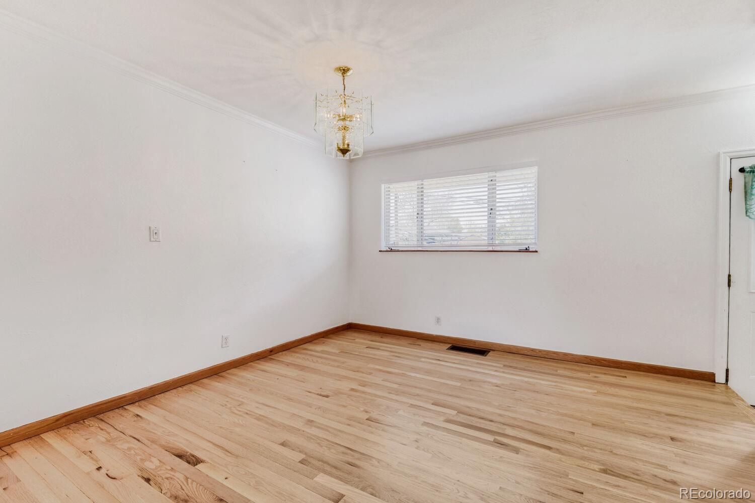 MLS Image #14 for 5896 s lakeview street,littleton, Colorado
