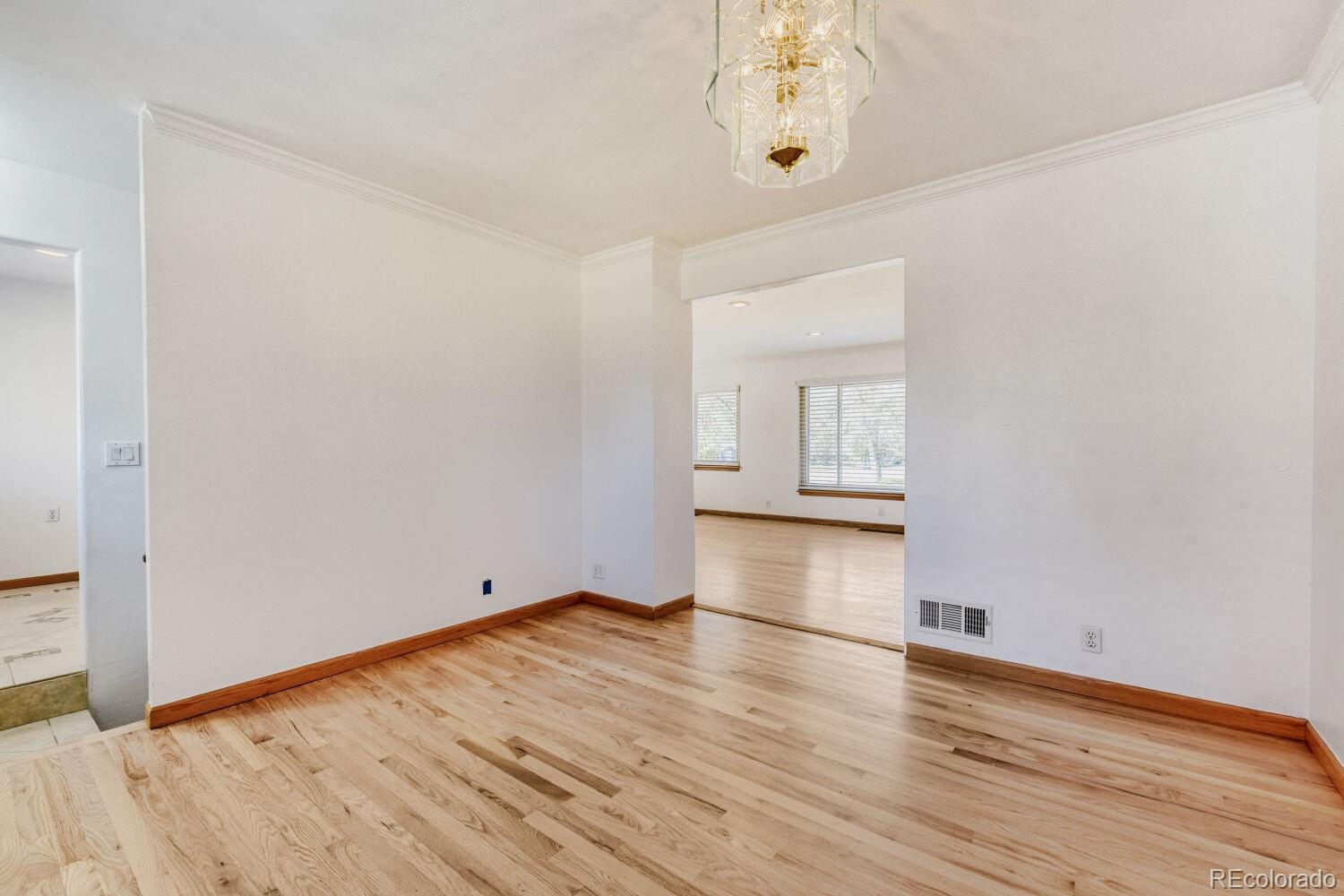 MLS Image #15 for 5896 s lakeview street,littleton, Colorado