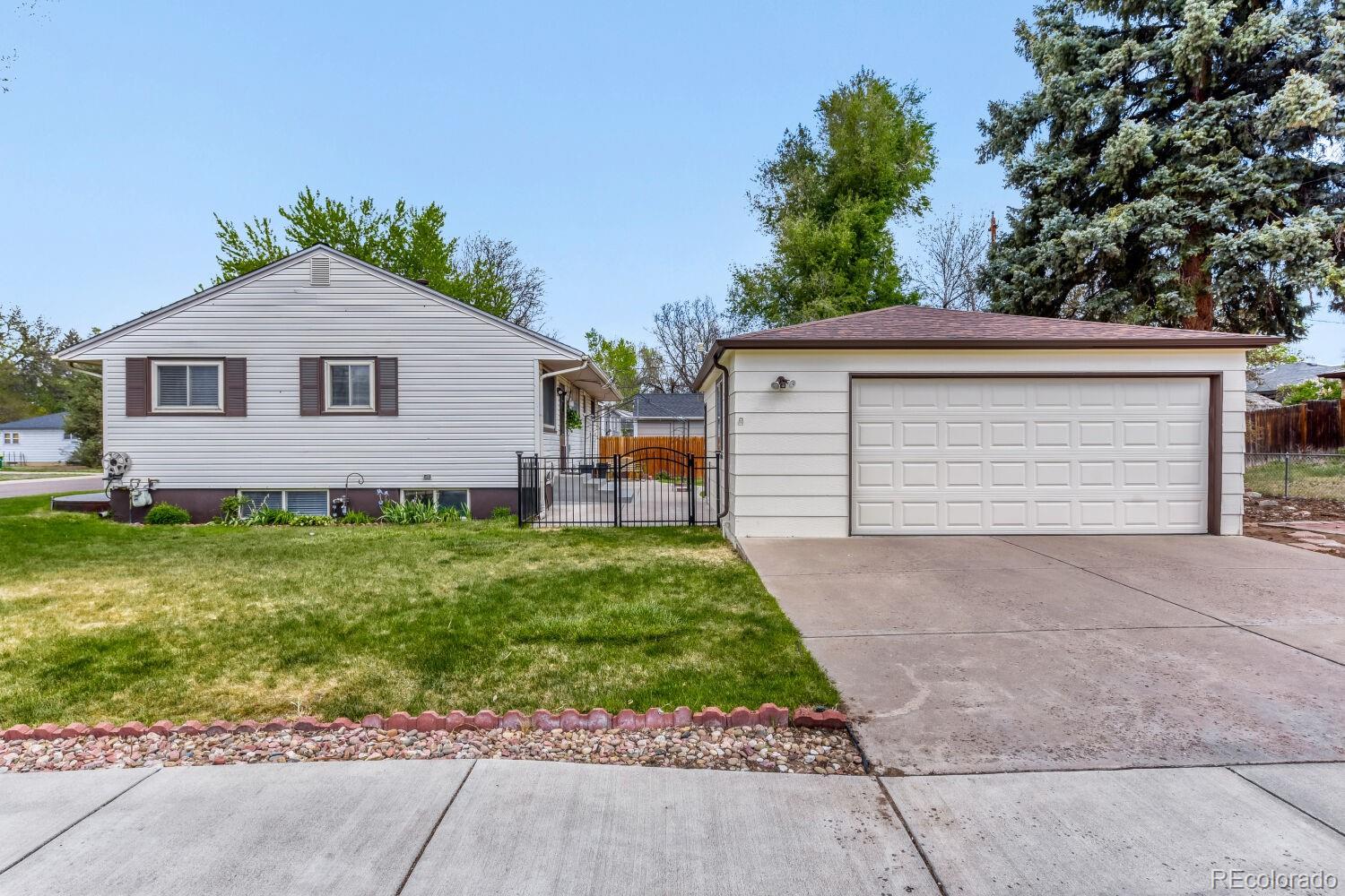 MLS Image #2 for 5896 s lakeview street,littleton, Colorado