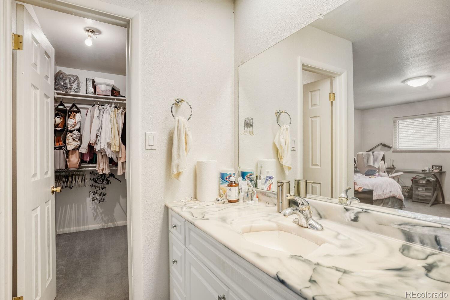MLS Image #14 for 513 s magnolia lane,denver, Colorado