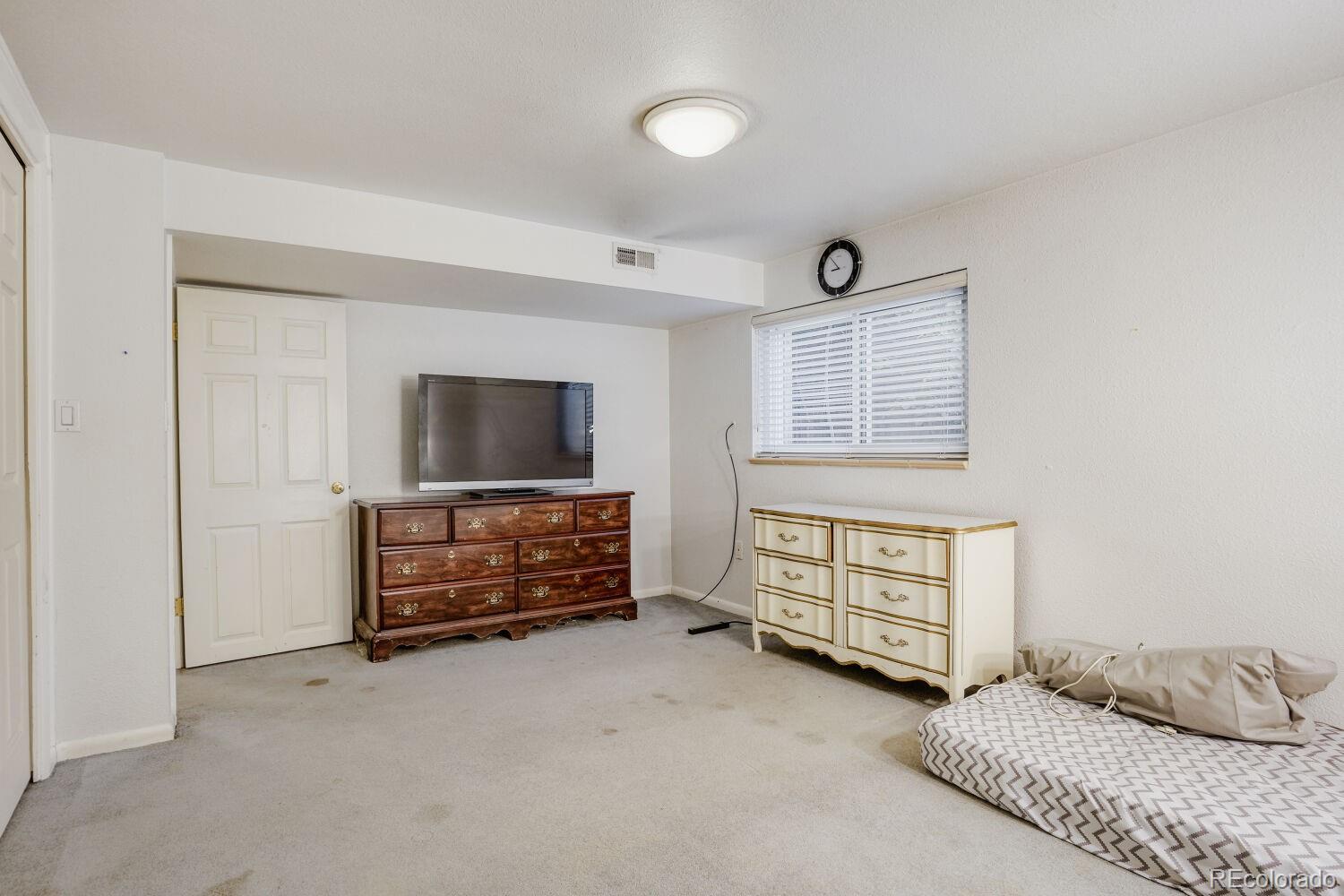MLS Image #20 for 513 s magnolia lane,denver, Colorado