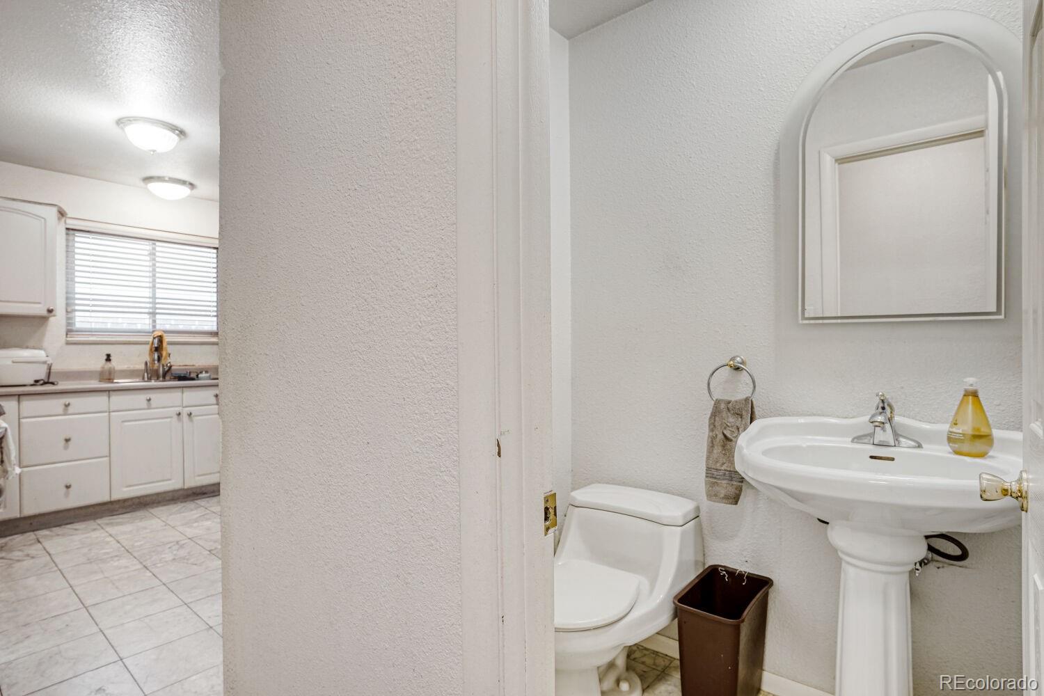 MLS Image #6 for 513 s magnolia lane,denver, Colorado