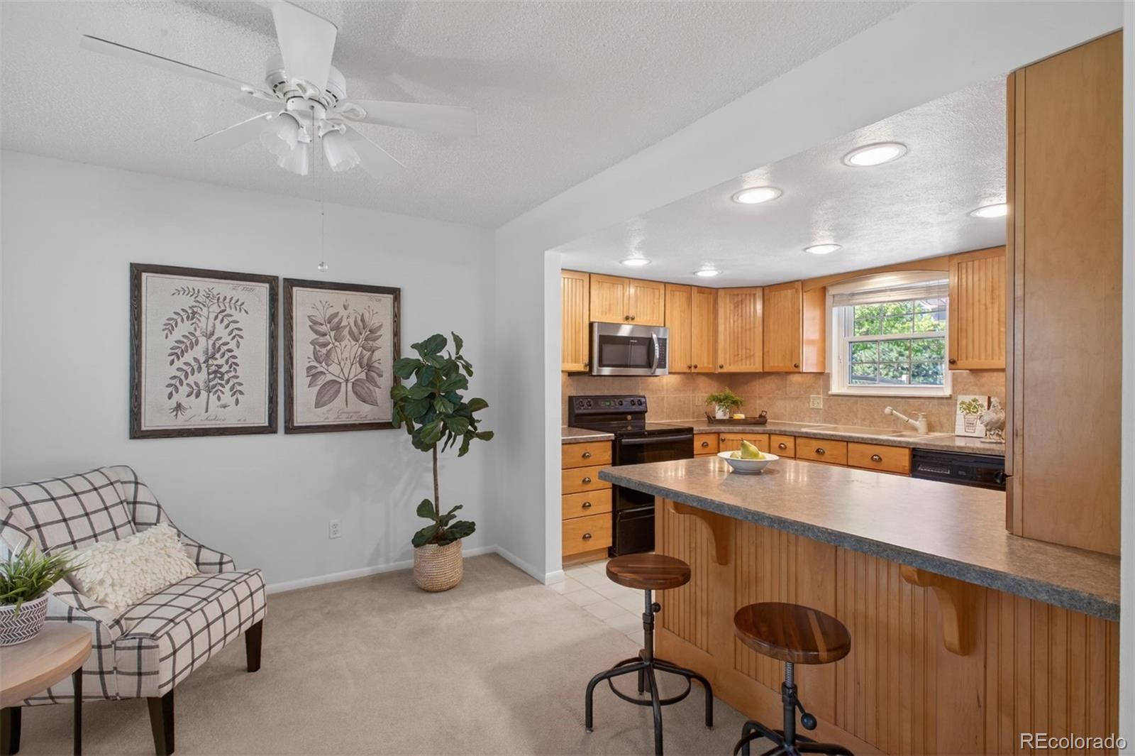 MLS Image #10 for 2558 s vaughn way,aurora, Colorado