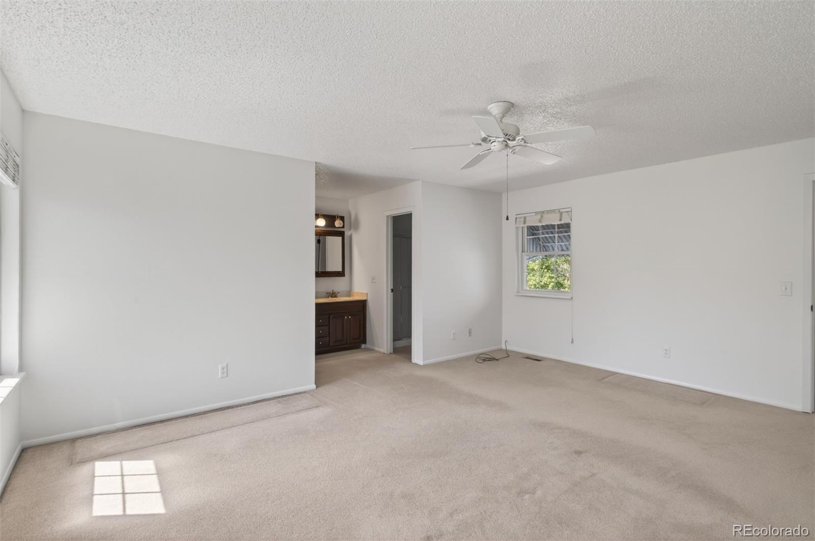 MLS Image #18 for 2558 s vaughn way,aurora, Colorado