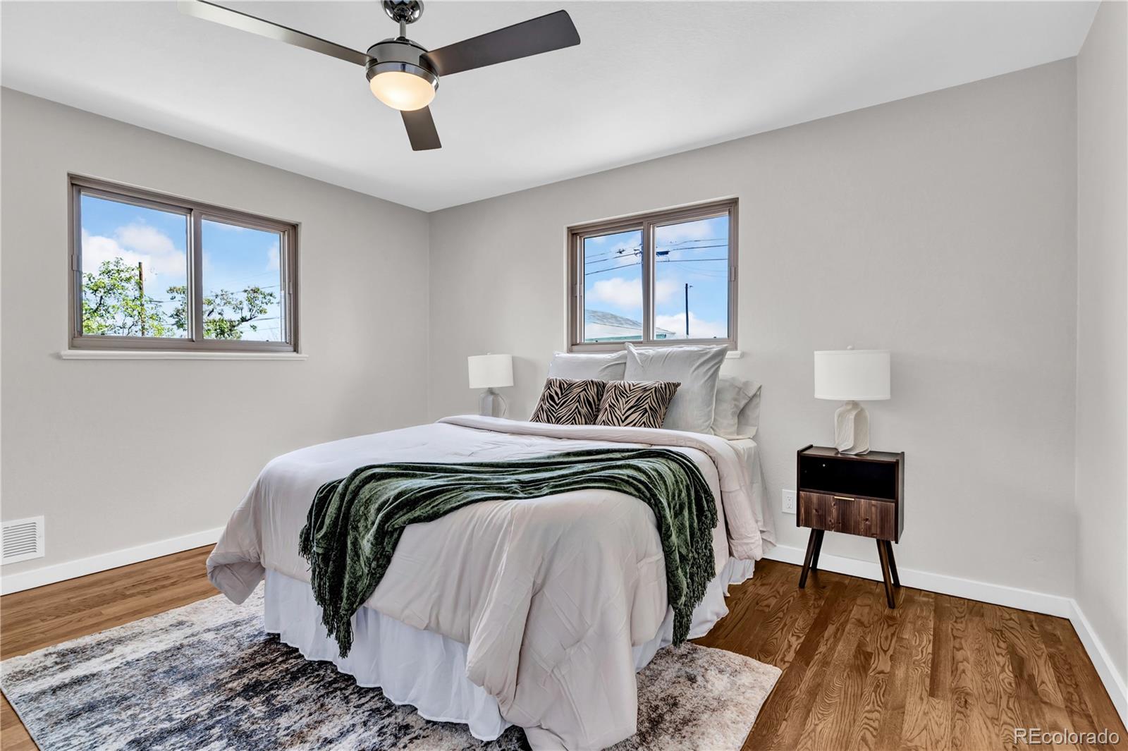 MLS Image #15 for 3040  cimarron street,aurora, Colorado