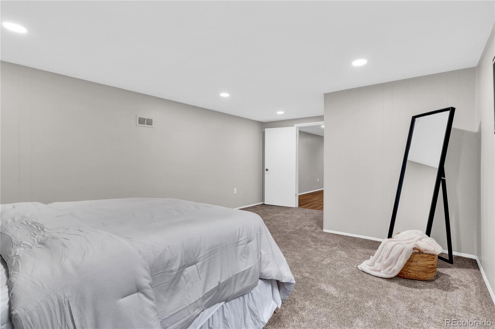 MLS Image #22 for 3040  cimarron street,aurora, Colorado