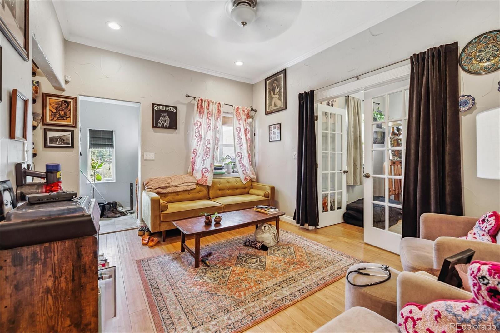 MLS Image #5 for 3119  downing street 1,denver, Colorado