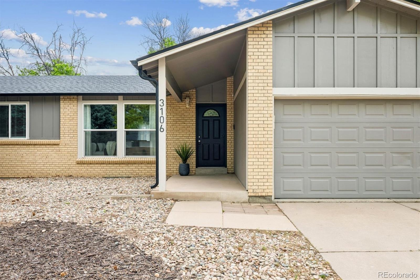 MLS Image #3 for 3106 s olathe way,aurora, Colorado