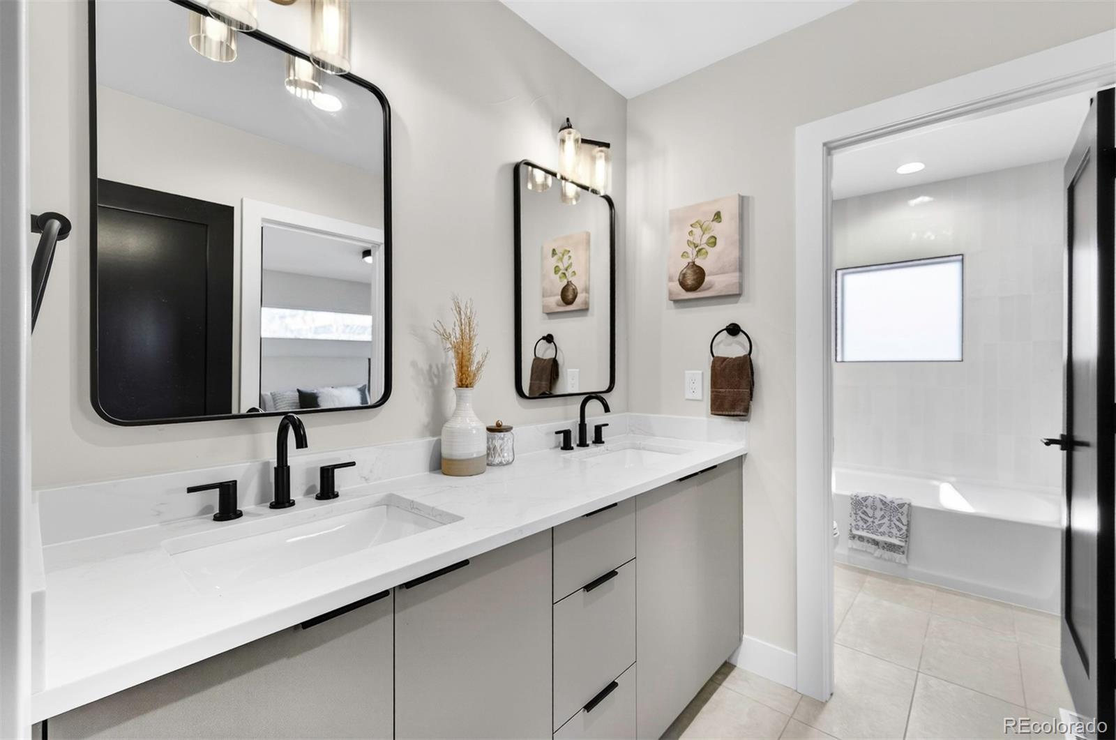 MLS Image #22 for 826  cherry street,denver, Colorado