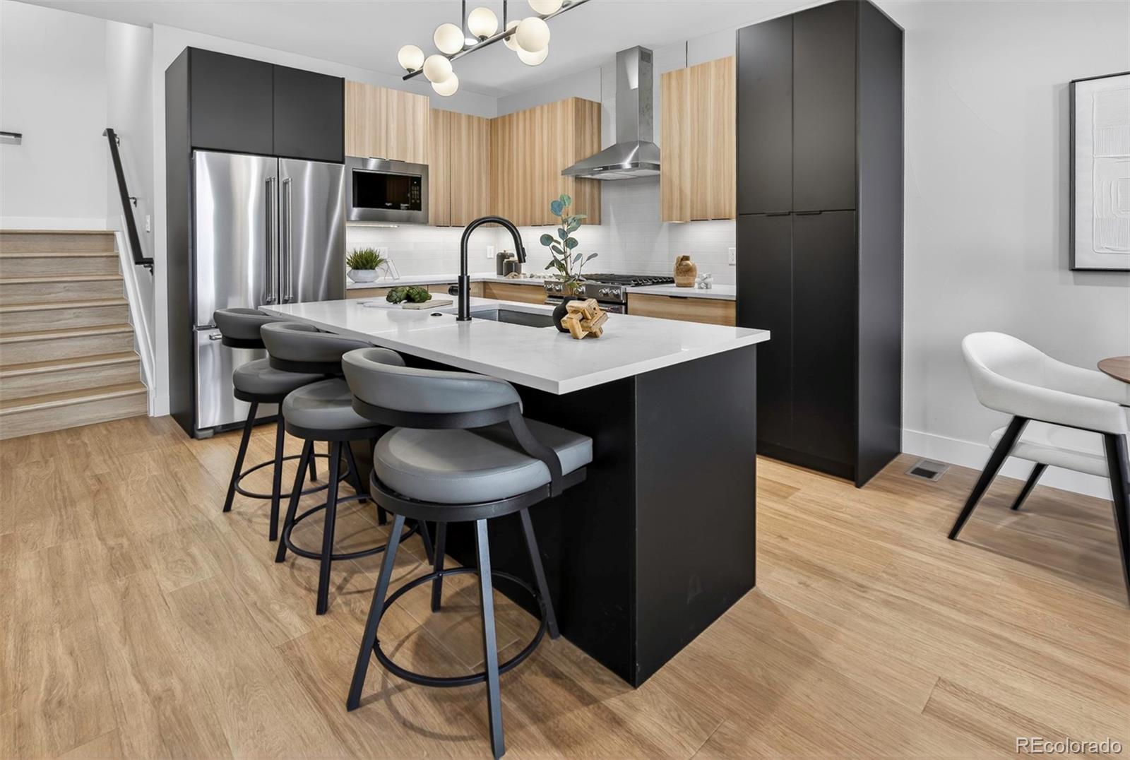MLS Image #7 for 826  cherry street,denver, Colorado