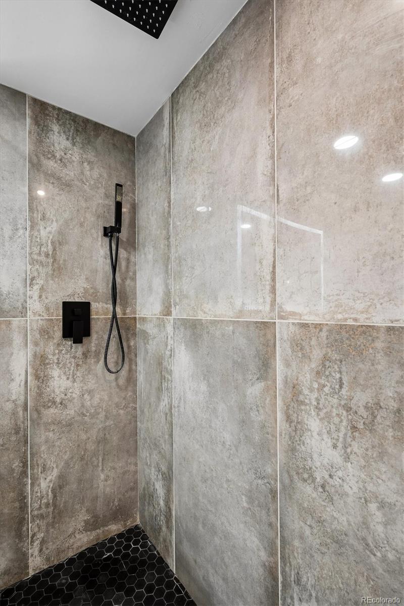 MLS Image #25 for 1475  delgany street 605,denver, Colorado