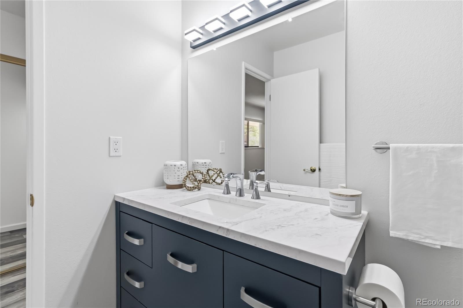 MLS Image #17 for 12516 w virginia avenue,lakewood, Colorado