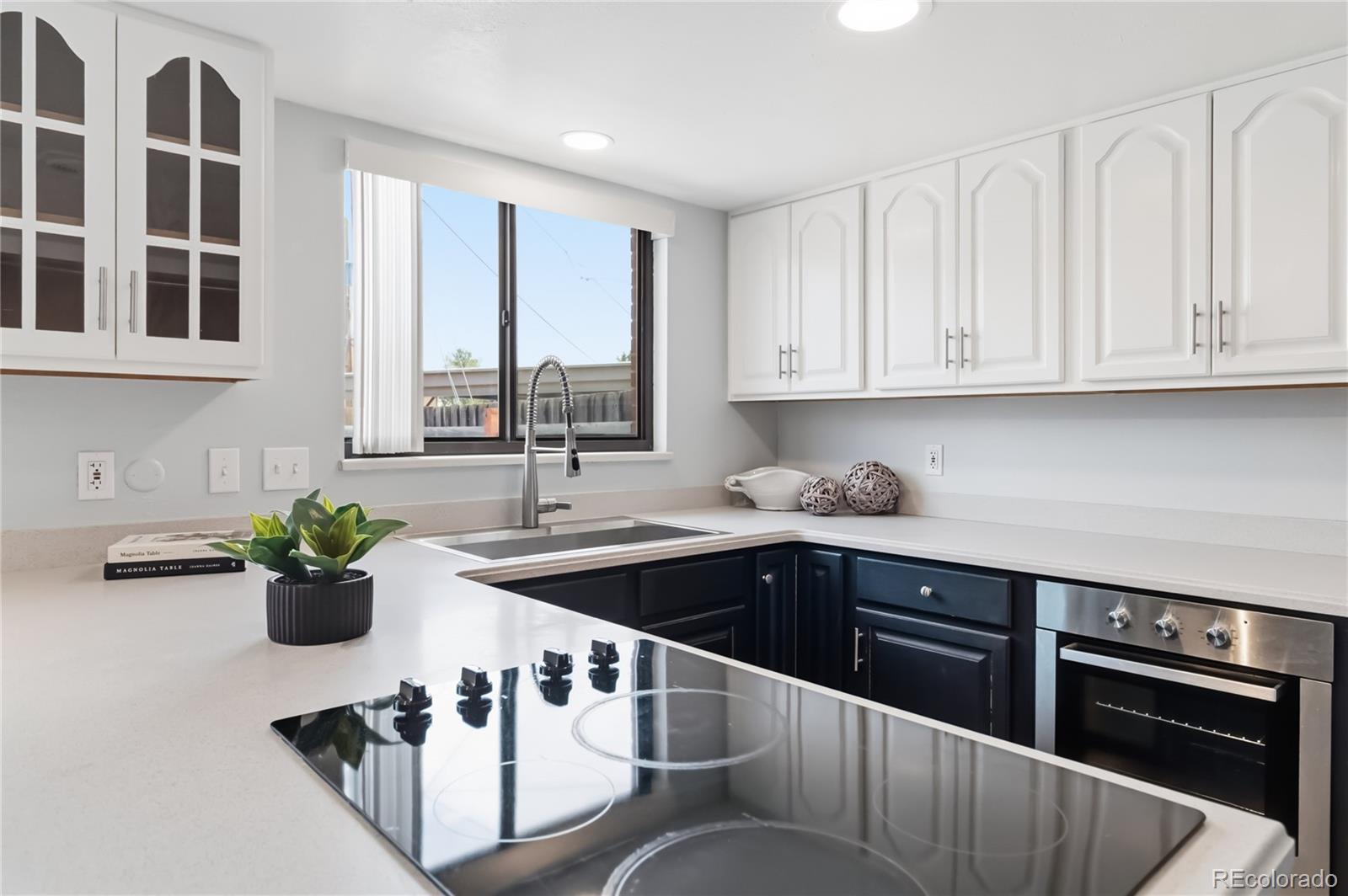MLS Image #9 for 12516 w virginia avenue,lakewood, Colorado