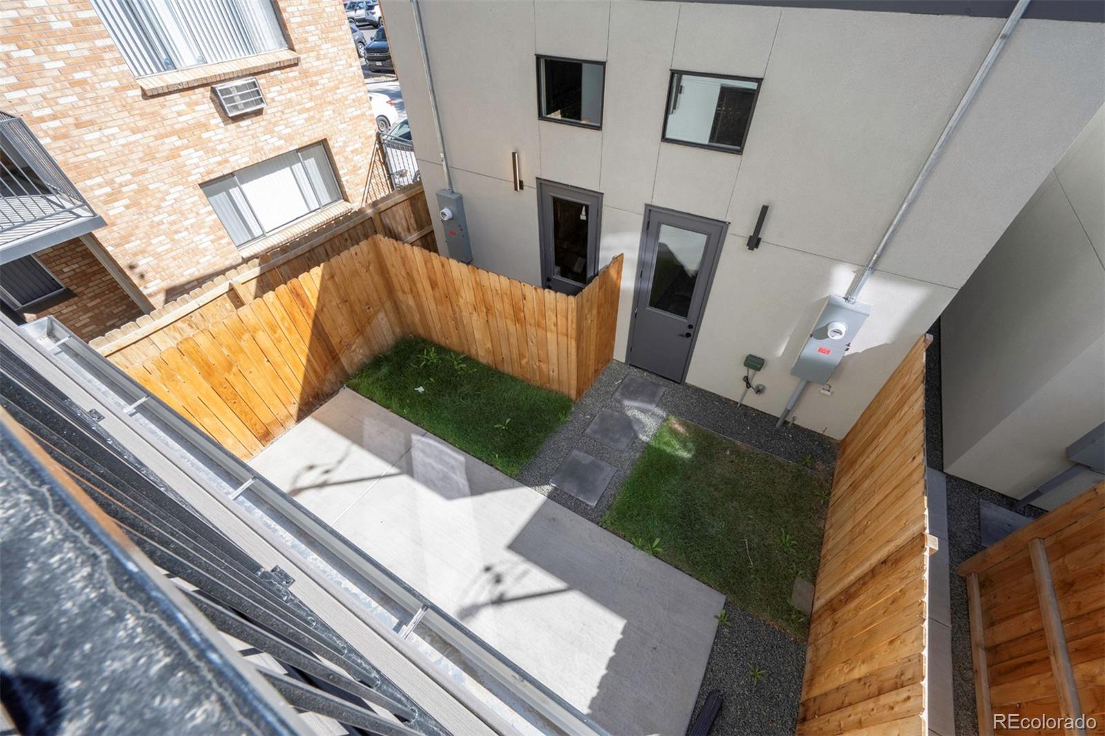 MLS Image #22 for 826 n cherry street,denver, Colorado