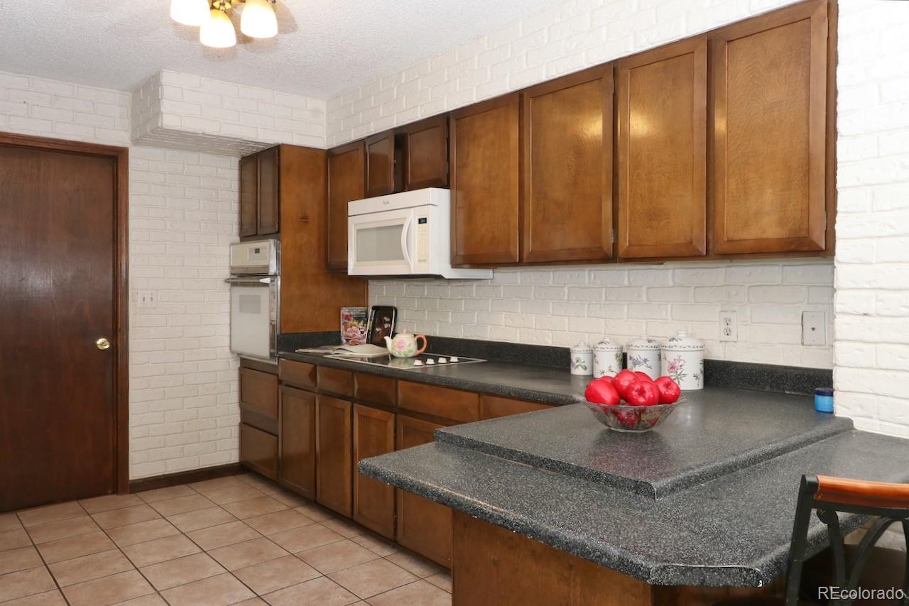 MLS Image #10 for 2114  agate court,loveland, Colorado