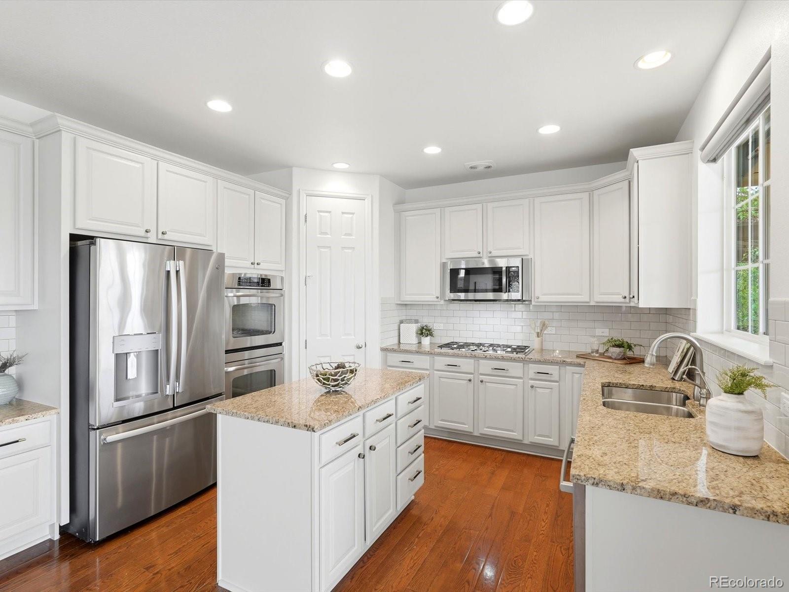 MLS Image #12 for 690  tiger lily way,highlands ranch, Colorado