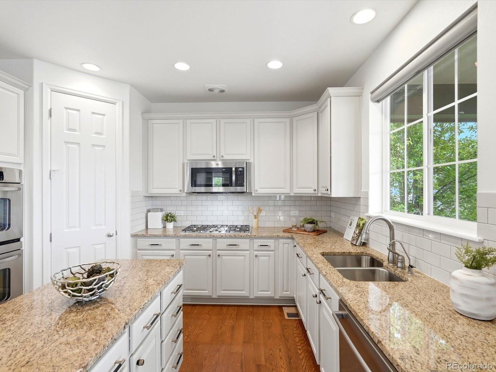 MLS Image #13 for 690  tiger lily way,highlands ranch, Colorado