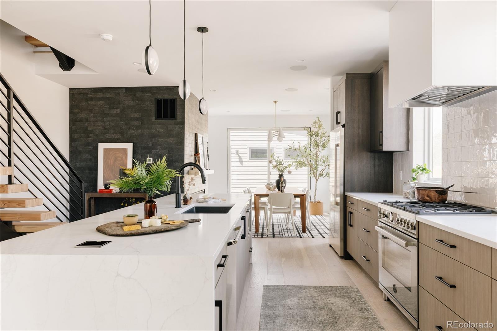 MLS Image #10 for 2085  perry street,denver, Colorado