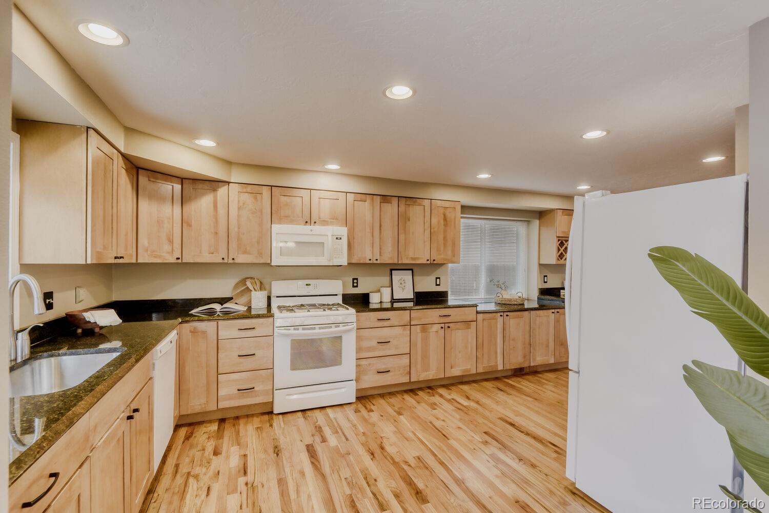 MLS Image #6 for 5753 s lansing court,englewood, Colorado