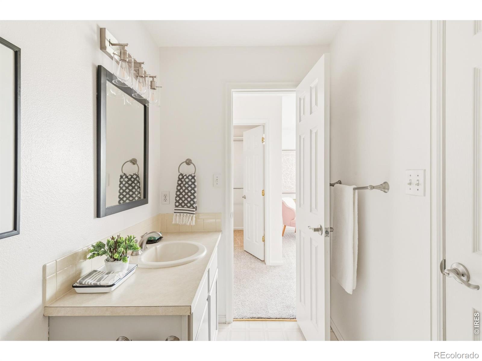 MLS Image #22 for 2106  meadow court,longmont, Colorado
