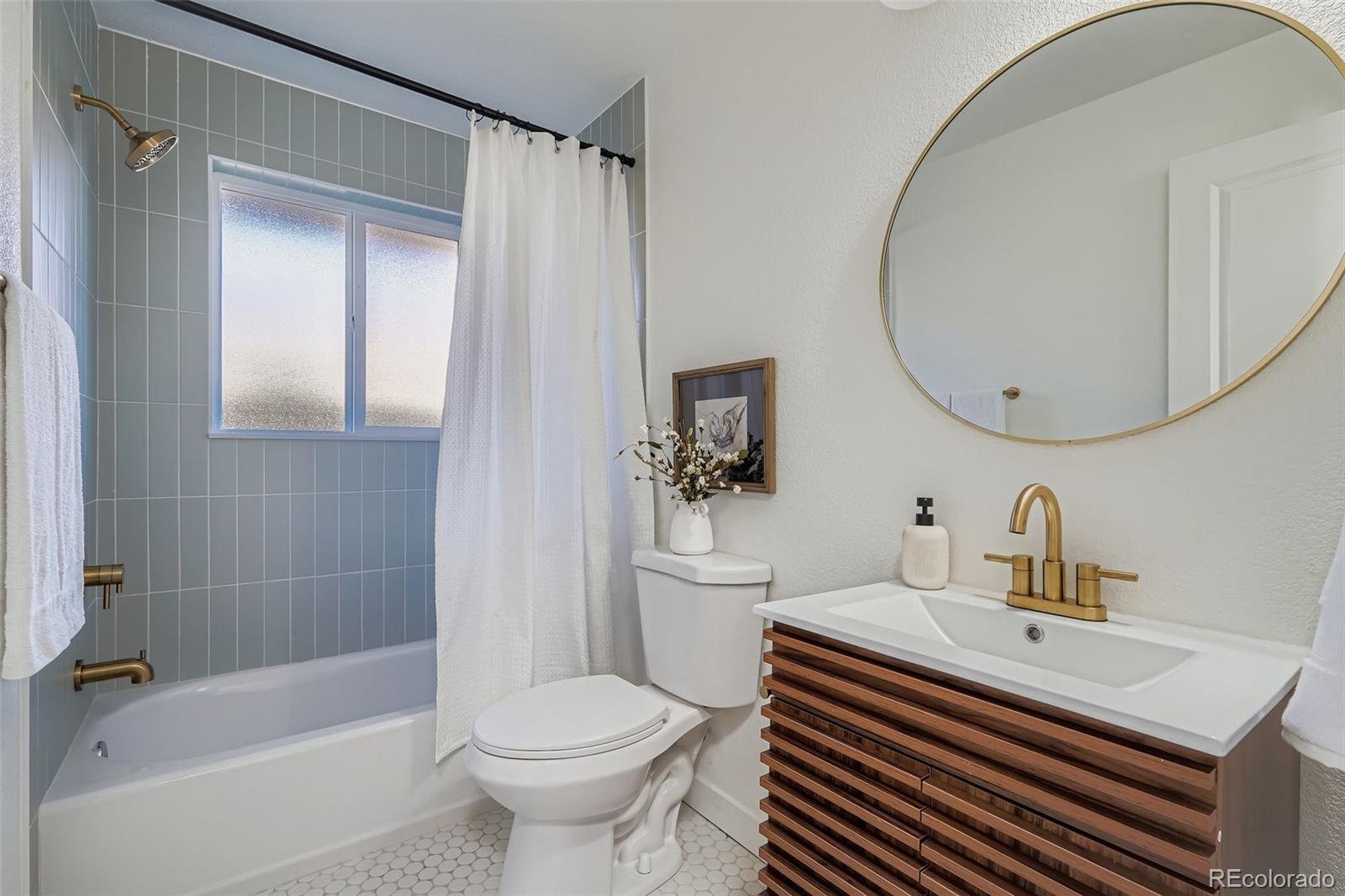 MLS Image #9 for 3505  holly street,denver, Colorado