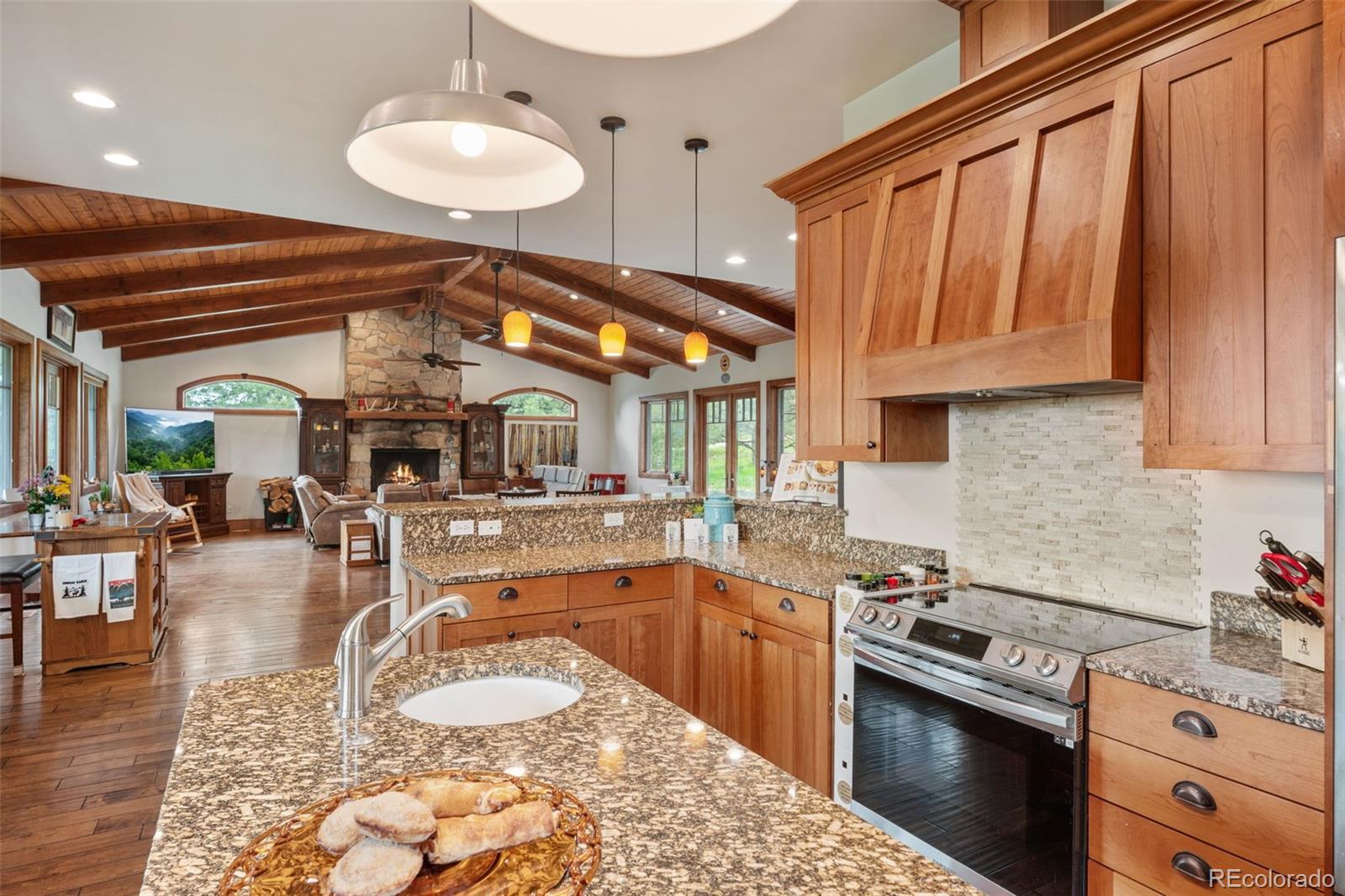MLS Image #13 for 8716  national forest drive,beulah, Colorado