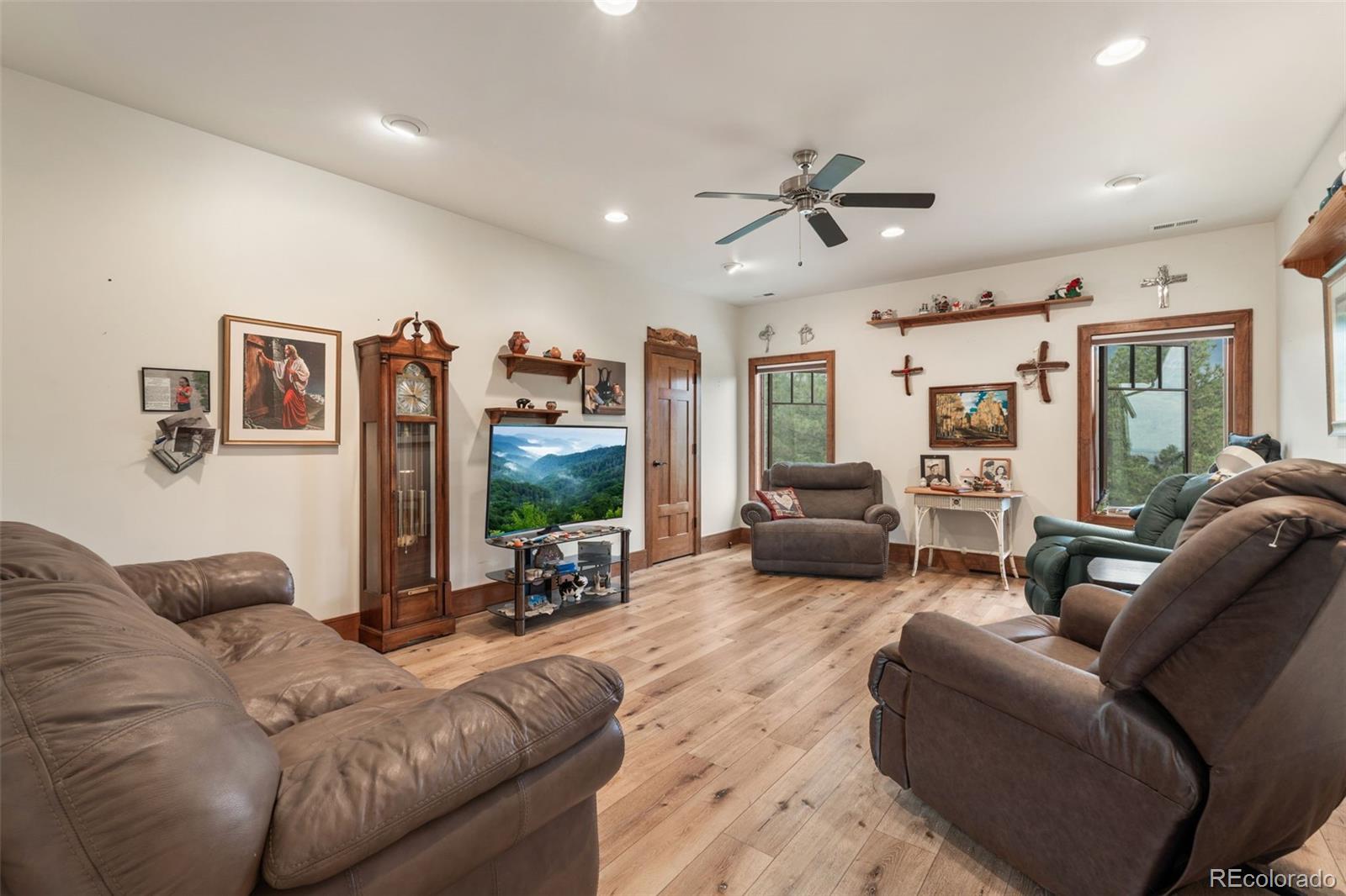 MLS Image #25 for 8716  national forest drive,beulah, Colorado