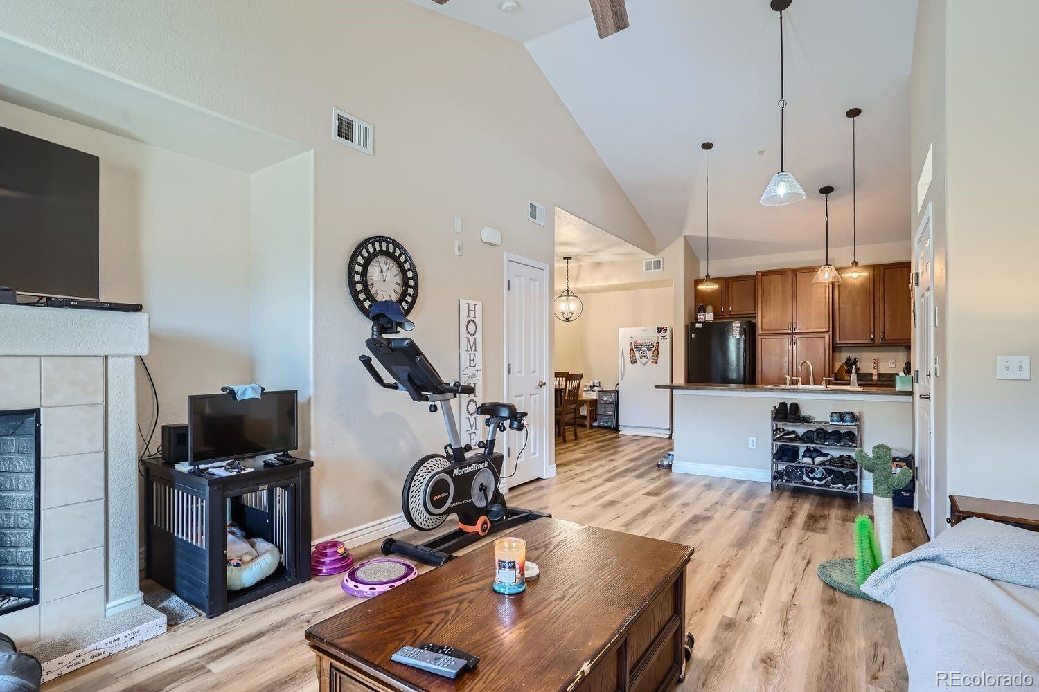 MLS Image #2 for 8779 s kipling way,littleton, Colorado