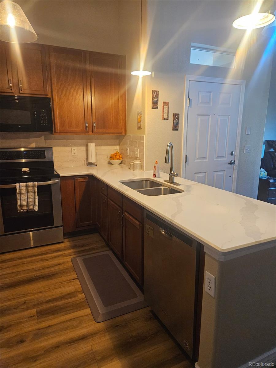MLS Image #3 for 8779 s kipling way,littleton, Colorado
