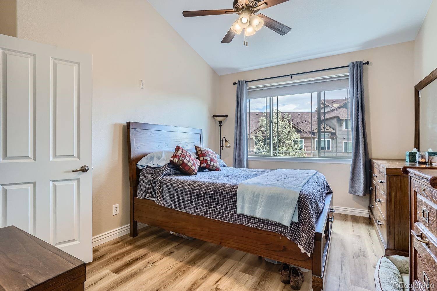 MLS Image #5 for 8779 s kipling way,littleton, Colorado