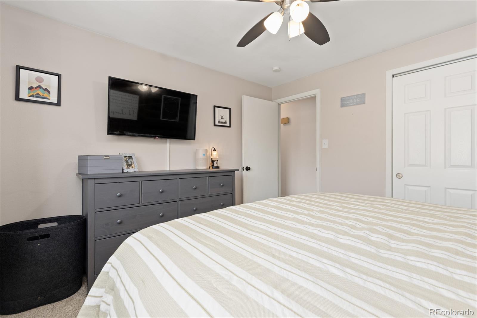 MLS Image #12 for 6993 w hinsdale drive,littleton, Colorado