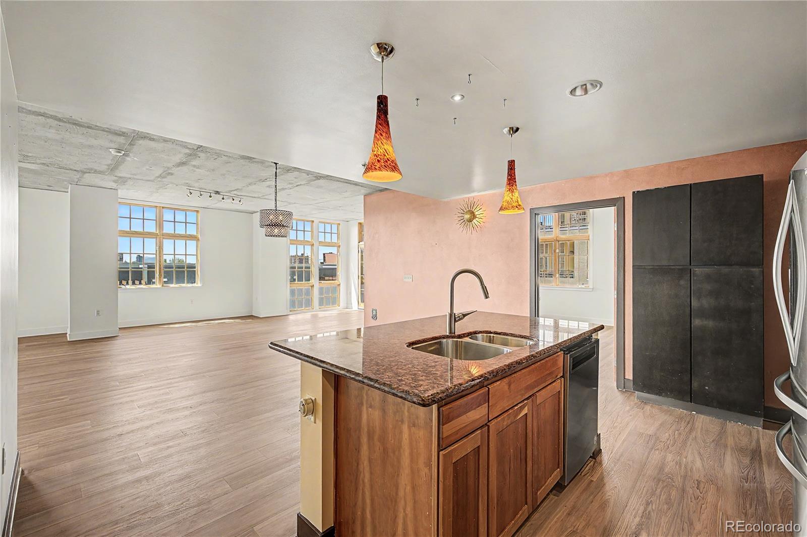 MLS Image #12 for 275 s harrison street,denver, Colorado