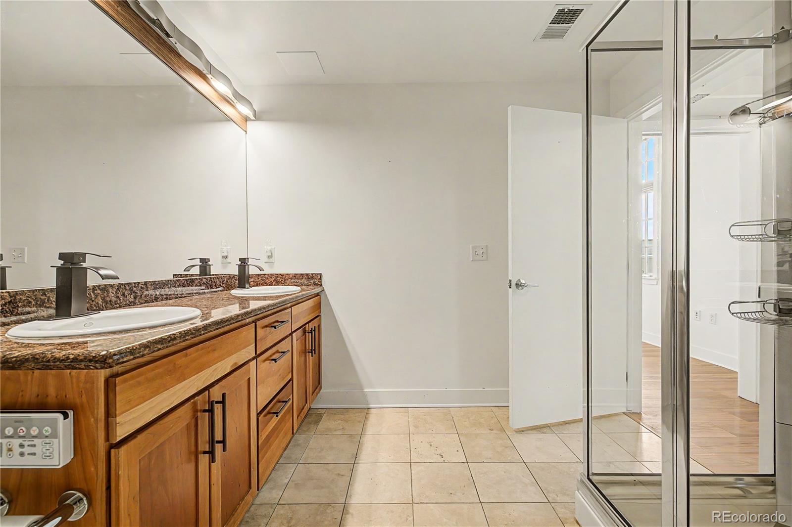 MLS Image #24 for 275 s harrison street,denver, Colorado