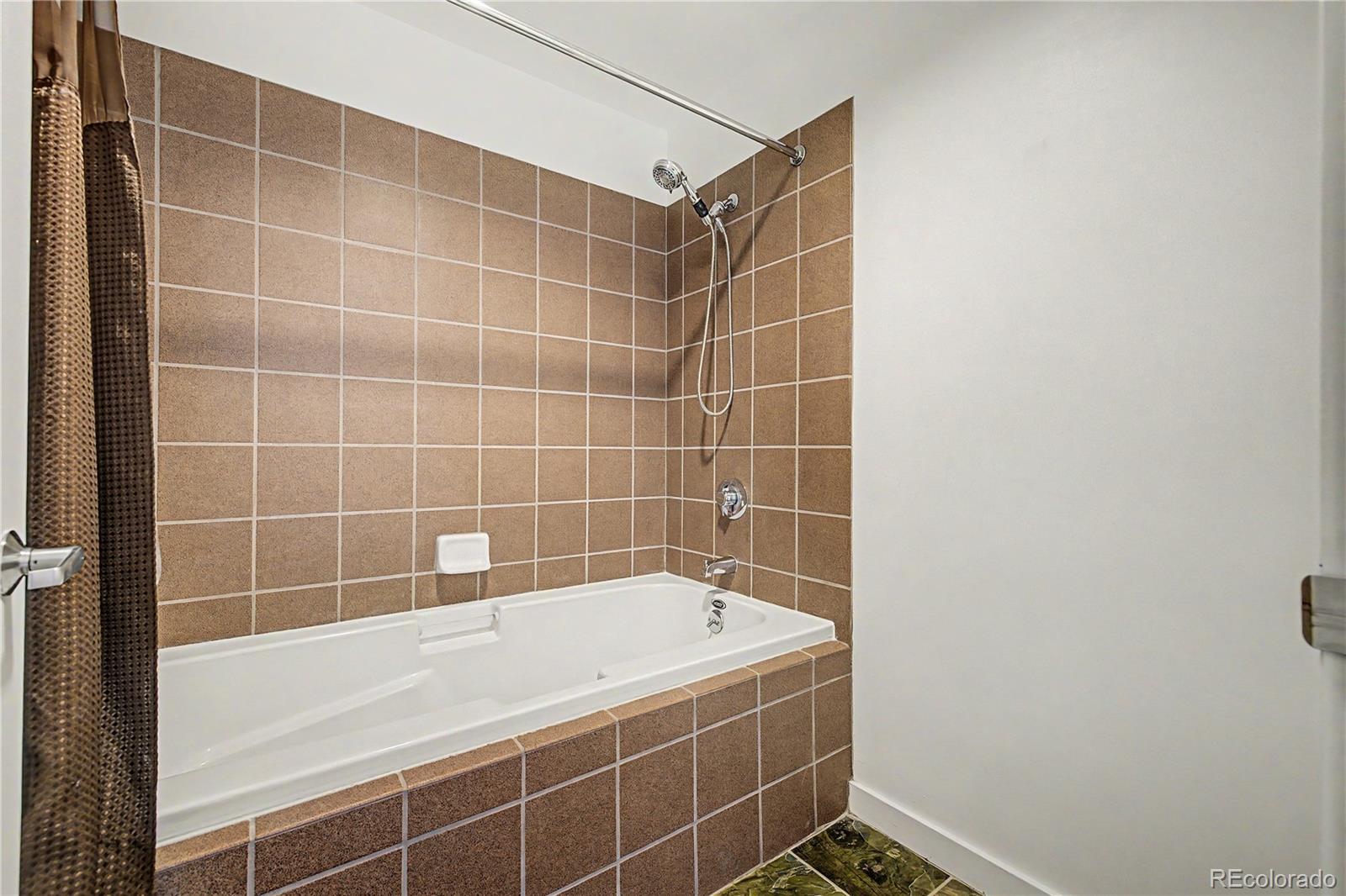 MLS Image #30 for 275 s harrison street,denver, Colorado