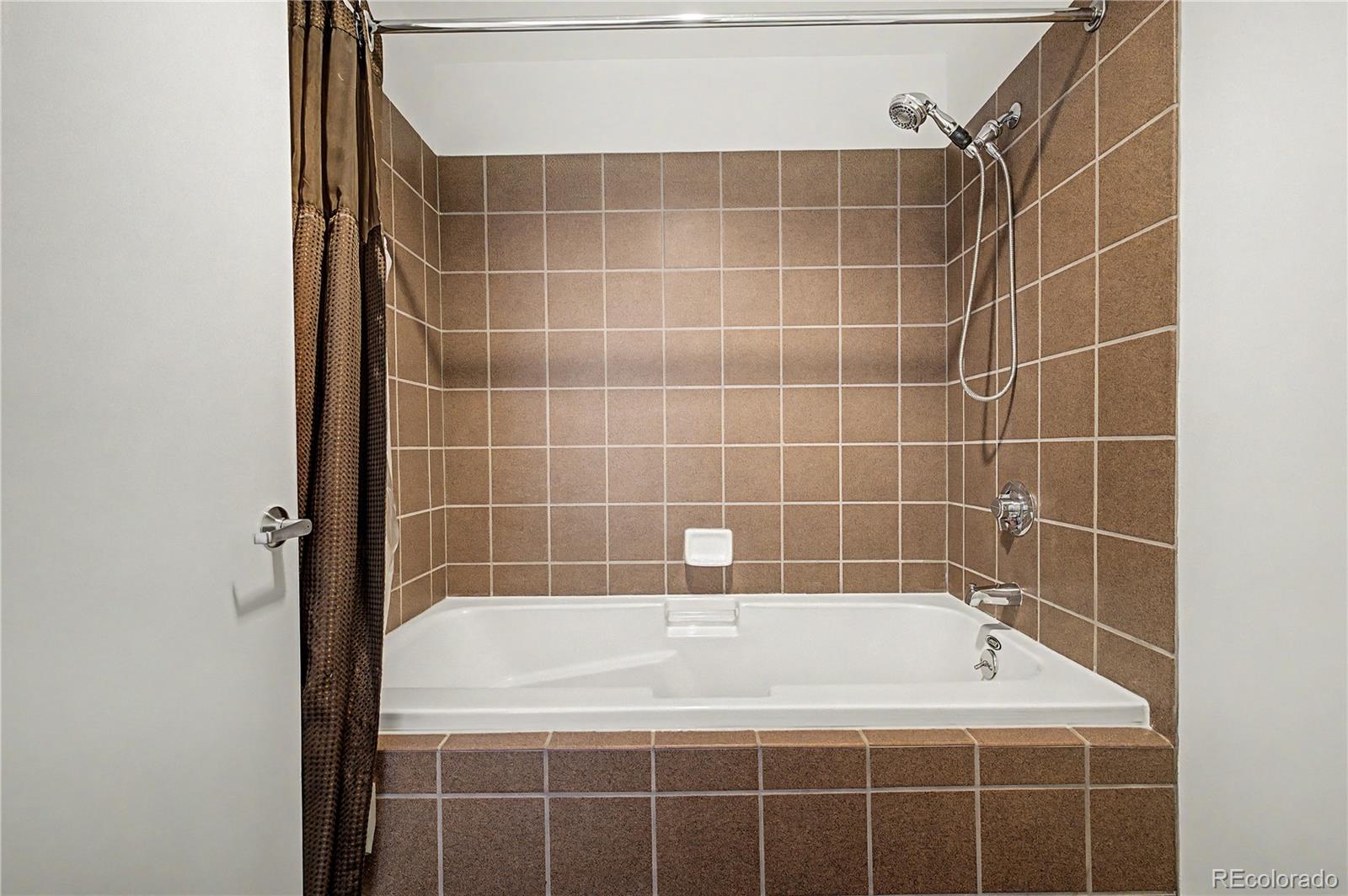 MLS Image #31 for 275 s harrison street,denver, Colorado