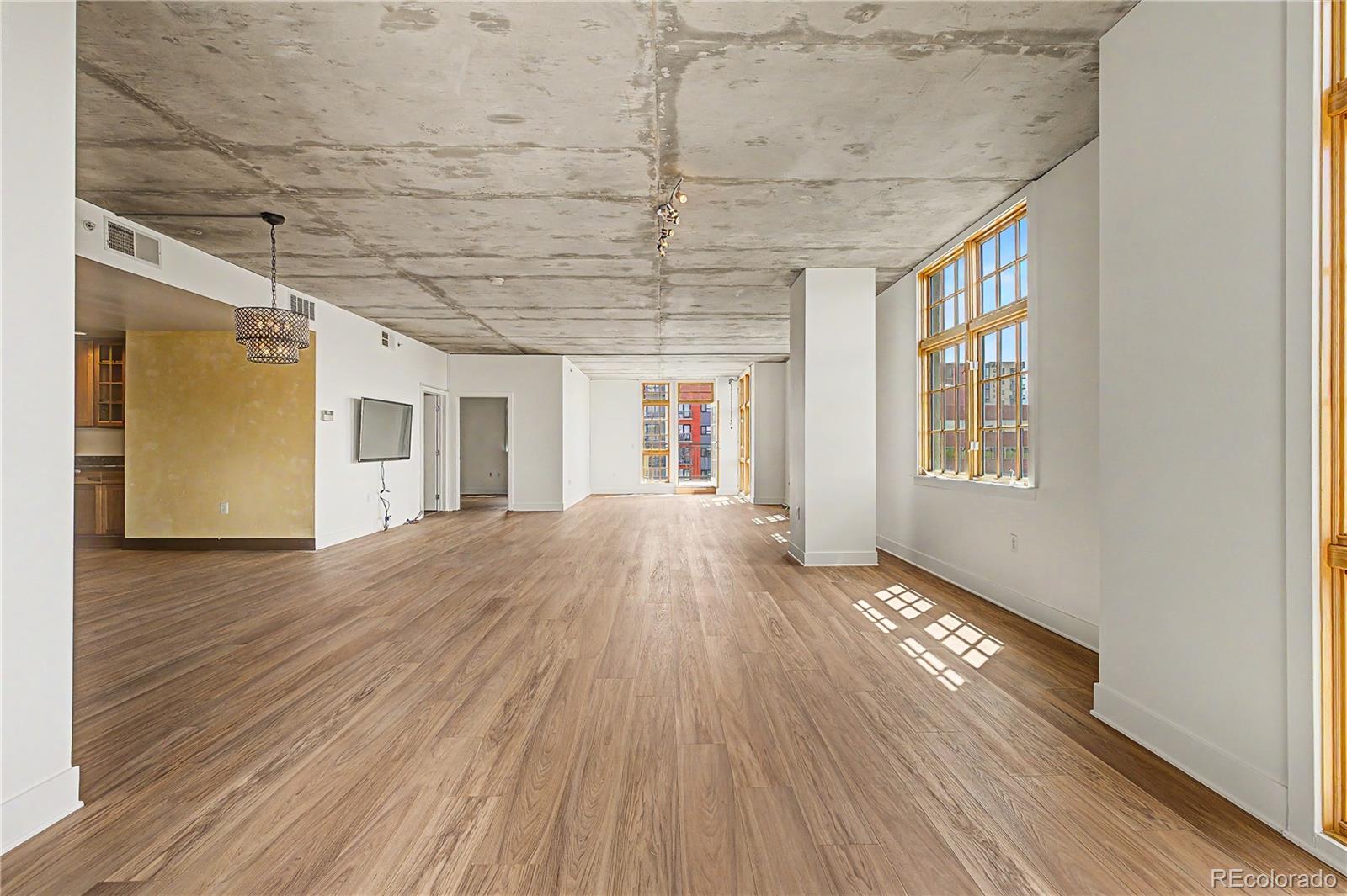 MLS Image #6 for 275 s harrison street,denver, Colorado