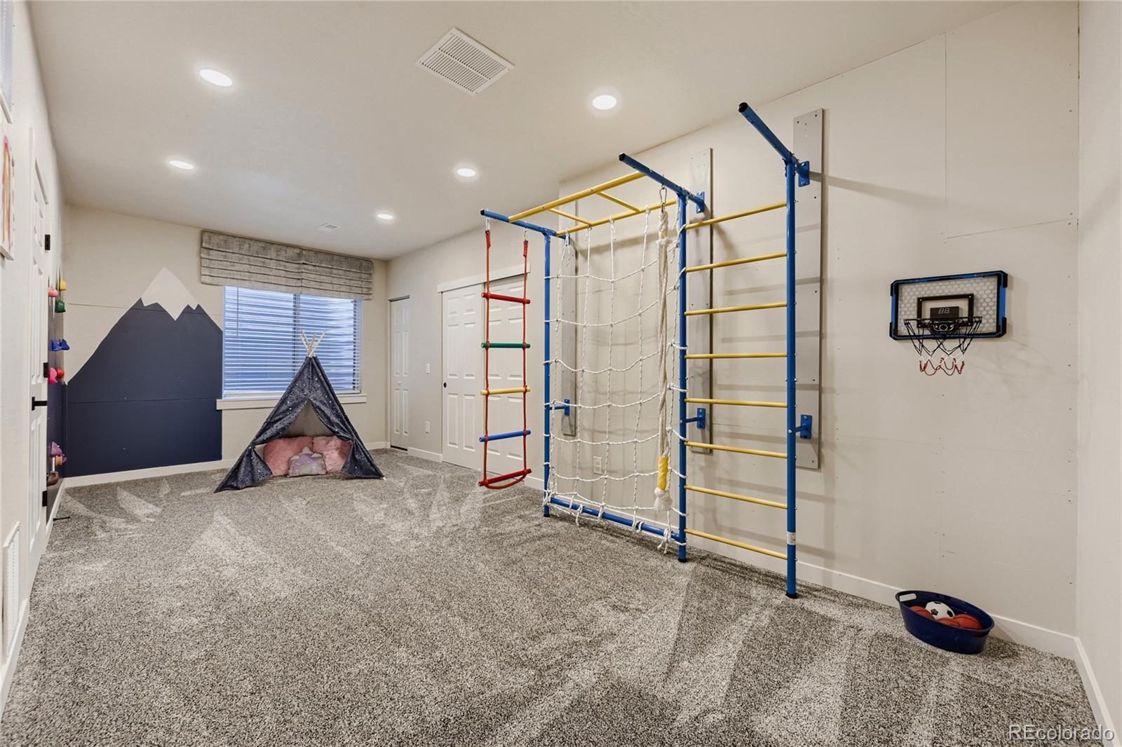 MLS Image #38 for 17439 w 94th drive,arvada, Colorado