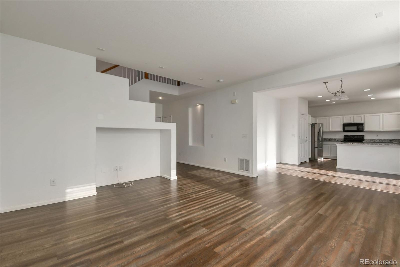 MLS Image #3 for 10492  norfolk court,commerce city, Colorado