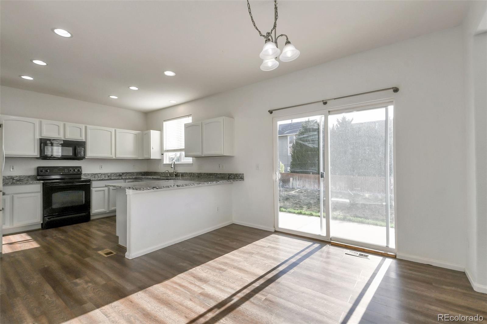 MLS Image #5 for 10492  norfolk court,commerce city, Colorado